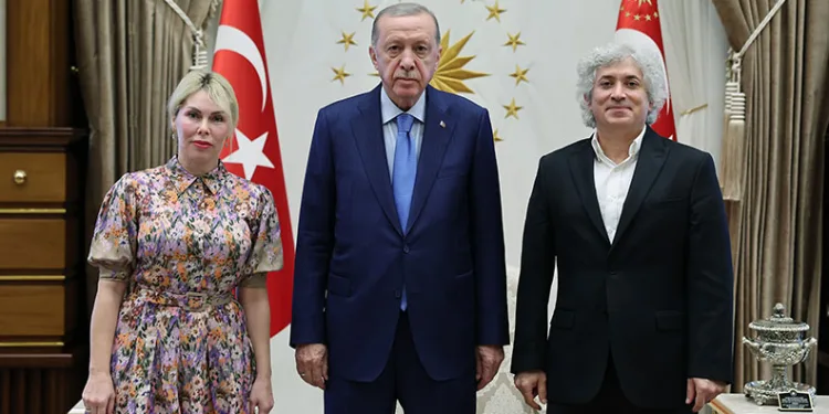AÜ Rektörü Prof.Dr. Özlenen Özkan yeniden rektör olarak atandı
