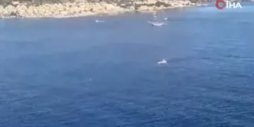 İtalya’da 22 turisti taşıyan yelkenli battı: 7 kayıp
