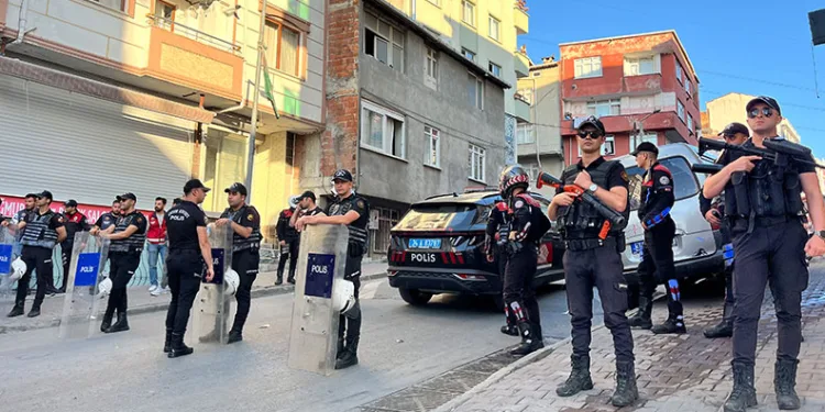 Taciz iddiası ortalığı karıştırdı