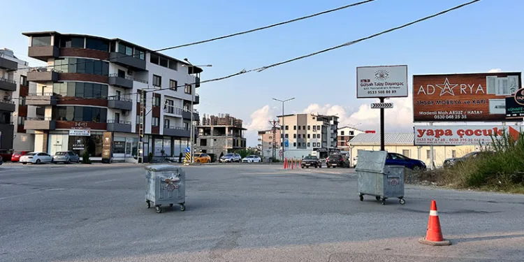 Aşırı sıcaktan genleşen elektrik tellerinde patlama