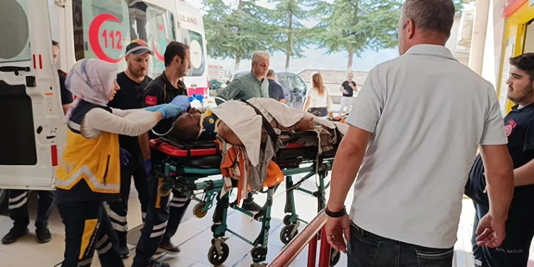 İnşaat kazısında toprak kayması: 1 işçi hayatını kaybetti