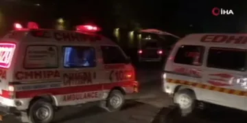 Polise roketli saldırı: 12 ölü