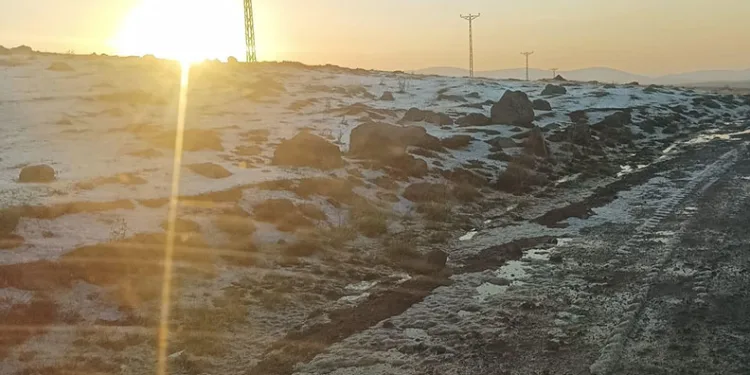 Ardahan beyaza büründü