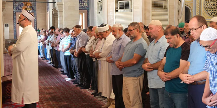 Adana’da Haniye için gıyabi cenaze namazı kılındı