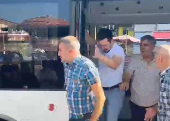 Otobüste yer kavgası
