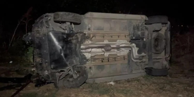 Bursa’da kontrolden çıkan araç viyadüğe uçtu: 3 yaralı