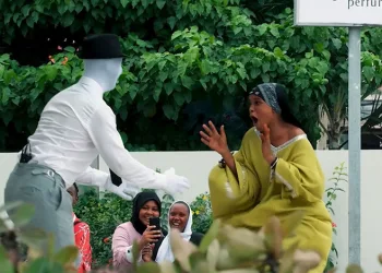 Bursalı cansız manken Afrikalıları korkuttu