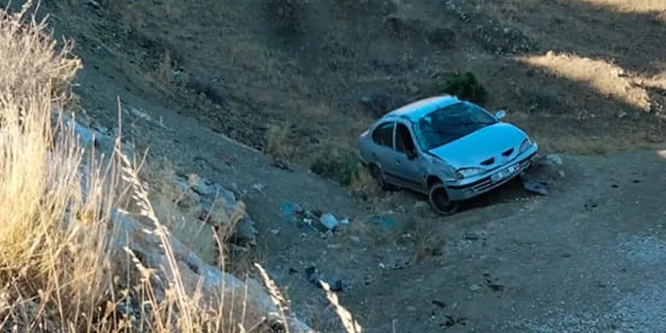 Kırıkkale’de otomobil şarampole yuvarlandı