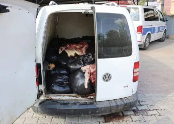 At ve eşek eti yakalatan şahıs: “Akrabalarıma dağıtacaktım”