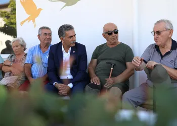 Şükrü Deviren, yaşlıları ziyaret etti