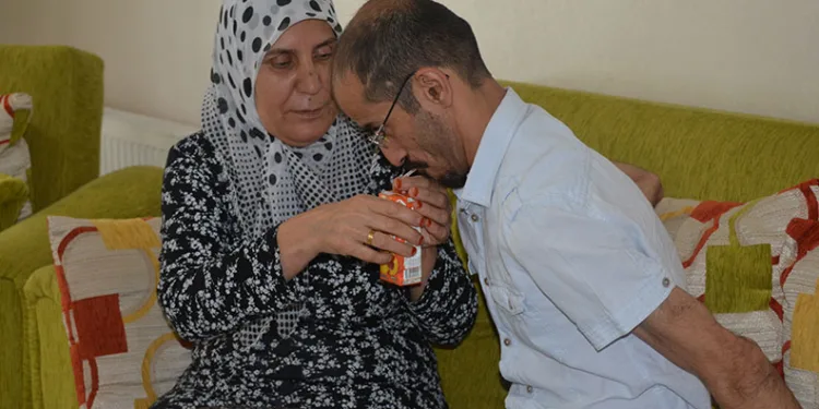Bir annenin 42 yıllık fedakarlığı