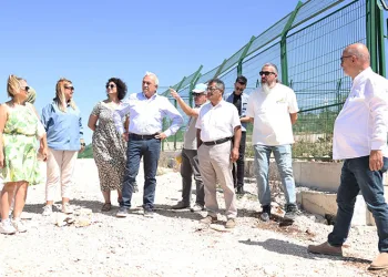 Şadi Özdemir sokak hayvanları projesini inceledi