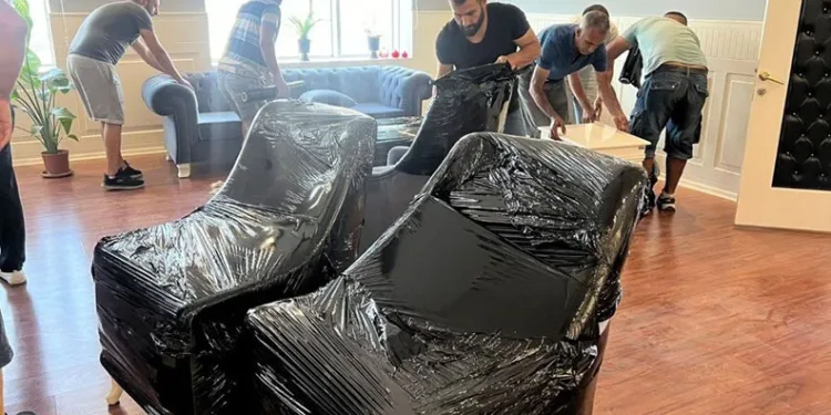 Belediye başkanının makam odasına haciz