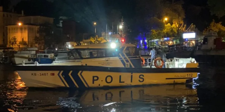 İstanbul’da tekne battı: Bir kişi aranıyor