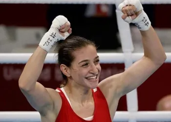 Buse Naz Çakıroğlu yarı finalde!