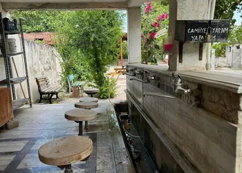 Sosyal medya İznik’teki şifalı suyu kuruttu