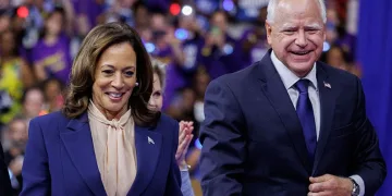Harris ve Walz’dan ilk miting