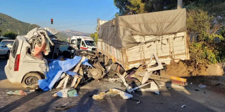 Manisa’da trafik kazası: 4 ölü