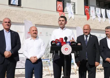 “100 bin konut teslim edildi”