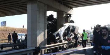 Ankara’da otobüs üst geçidin ayağına çarptı: 9 ölü 26 yaralı