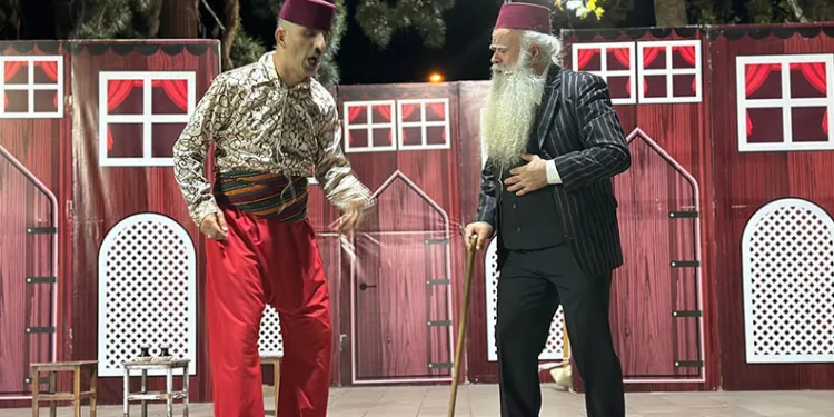 İnegöl Şehir Tiyatrosu Kestel’e konuk oldu