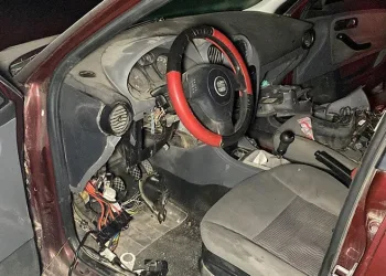 Bursa’da tamir için verilen aracı parçaladı, bagajda yakalandı