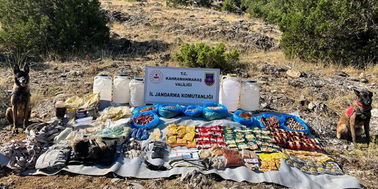 Terör operasyonunda yaşam malzemeleri ele geçirildi