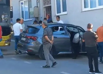 Otobüse çarpmamak için eve daldı
