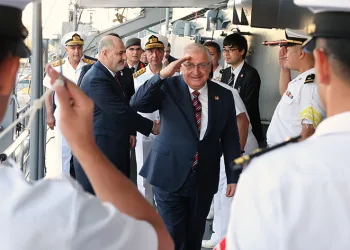 Bakan Güler, Türkiye-Japonya ilişkilerinin 100’üncü yılı dolayısıyla düzenlenen resepsiyona katıldı