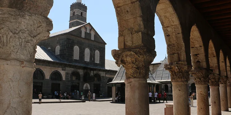 Tarihi mekanlarda “Eyyam-ı Bahur” sakinliği