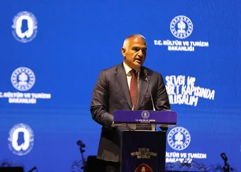 “Anadolu’da mayalanan bu düşünceleri dünyanın dört bir yanına ulaştırmamız gerekiyor”