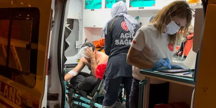 Bursa’da alkollü genç, küfür ettiği gruptan dayak yedi