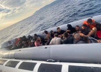 Ayvacık açıklarında 22 kaçak göçmen yakalandı