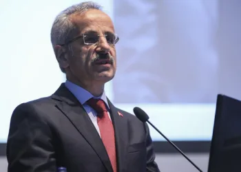 Uraloğlu, Instagram yetkilileri ile görüşecek
