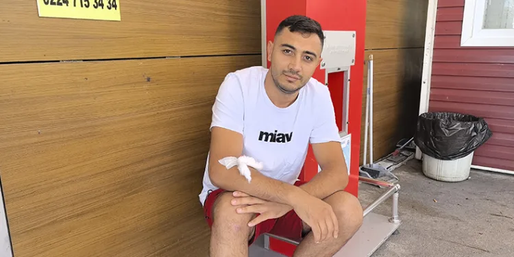 Duş alırken akrep soktu