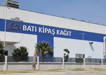 Kipaş Kağıt Fabrikası’ndaki yangın 43 gündür devam ediyor