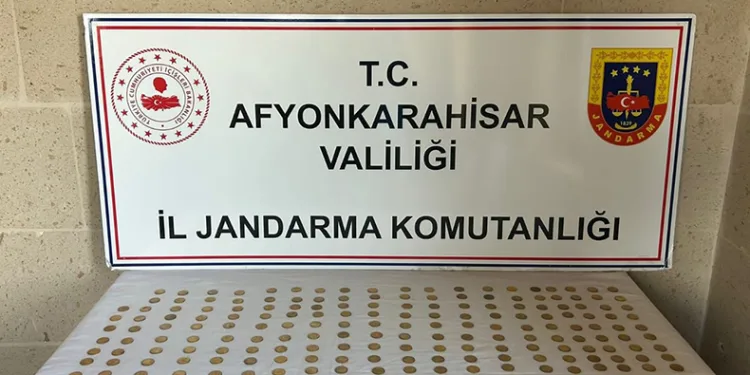 Jandarma 299 adet sikke ele geçirdi