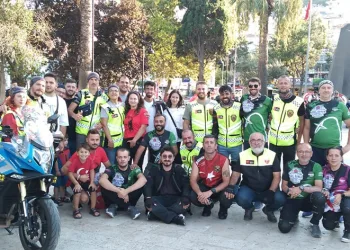 Mudanya’da motosikletlilerden ’30 Ağustos” korteji