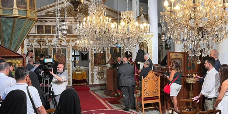 Gökçeadalı Rumlar Meryem Anayı andı