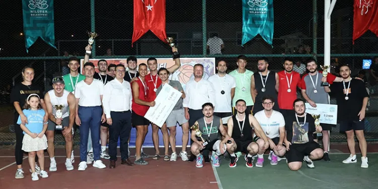 Zafer Turnuvası’nda kupalar sahiplerini buldu