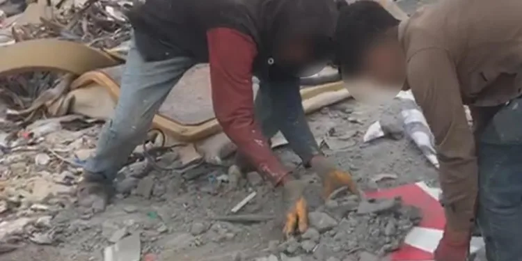 Zabıta çevreyi kirletenlere mıntıka temizliği yaptırdı