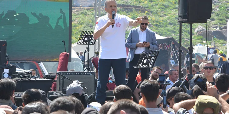 Bakan Yerlikaya’nın ‘6.Cilo Fest’ ziyareti