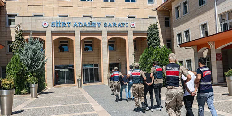 Siirt’te 170 kilo esrar ele geçirildi