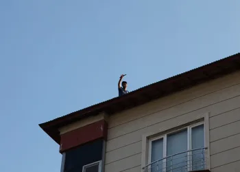 Ahlat’ta intihar girişimi