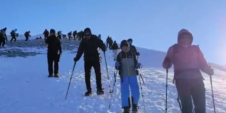 Dağcıların Ağrı Dağı’na zorlu zirve tırmanışı