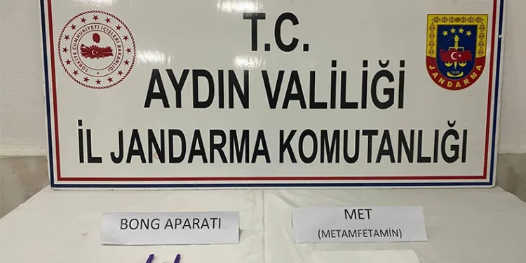 Uyuşturucu kullanan 8 kişi yakalandı