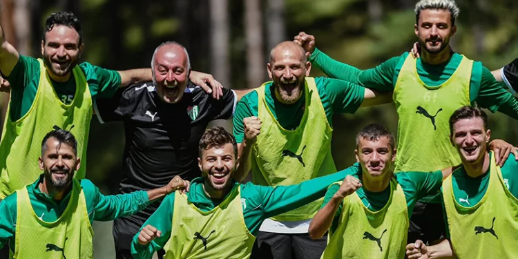 Bursaspor’da yeni sezon hazırlıkları devam ediyor