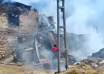 Sivas’ta çıkan yangın korkuttu
