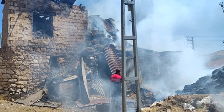 Sivas’ta çıkan yangın korkuttu