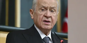 “Maaşları derhal kesilmeli”